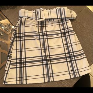 White and black plaid skirt